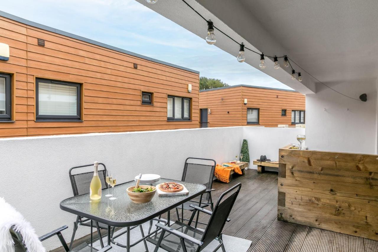 Plover 1, The Cove, Brixham Exterior photo